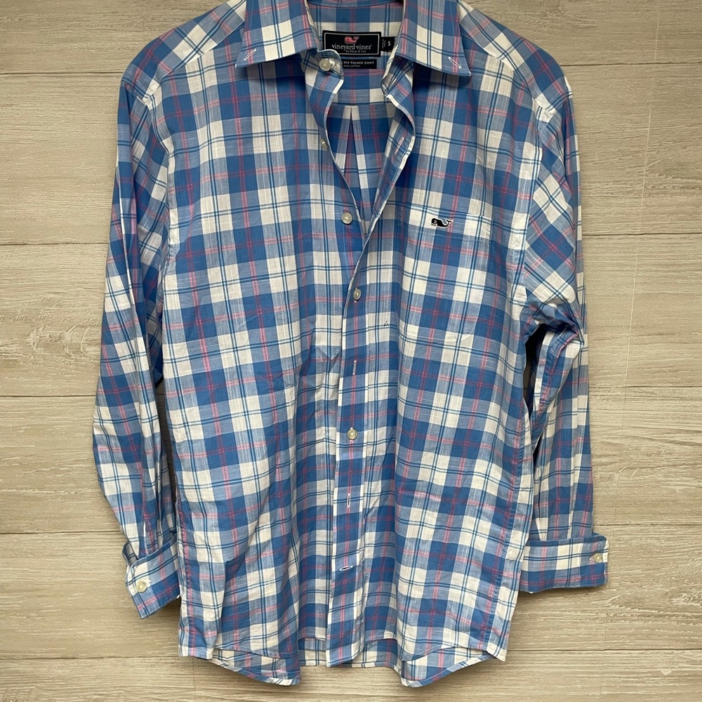 * | Vineyard Vines | classic fit tucker shirt. Size S.